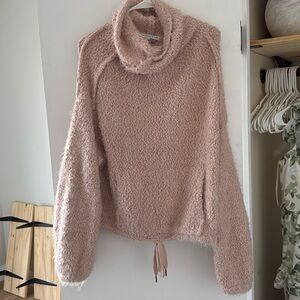 Women’s sweatshirt